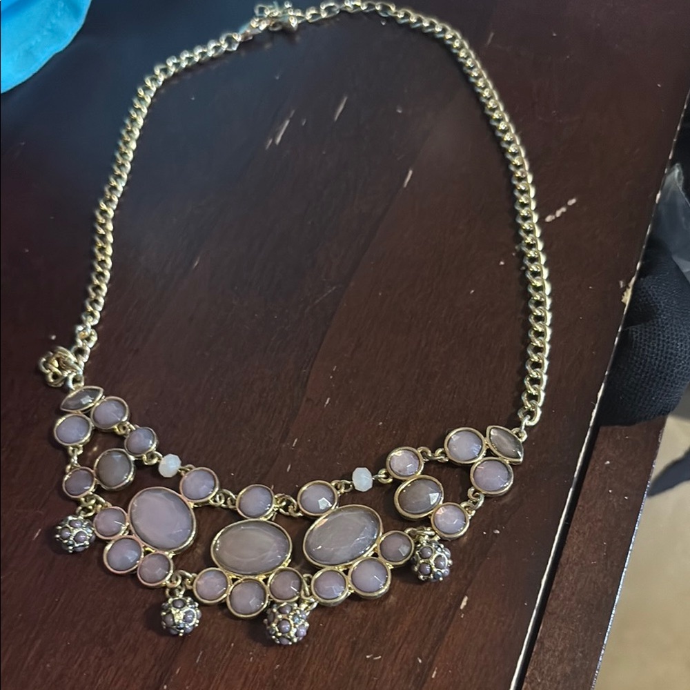 Elegant Gold and Pink Statement Necklace